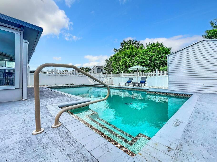 Poolside Paradise Near Siesta Key Beach Sarasota Kültér fotó